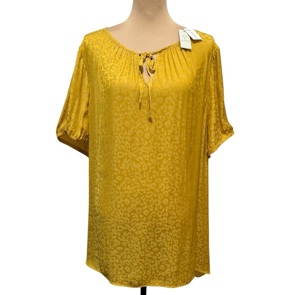 New Lane Bryant Swing Tee 22/24 Yellow Leopard Short Sleeve Tie Keyhole Neck NWT